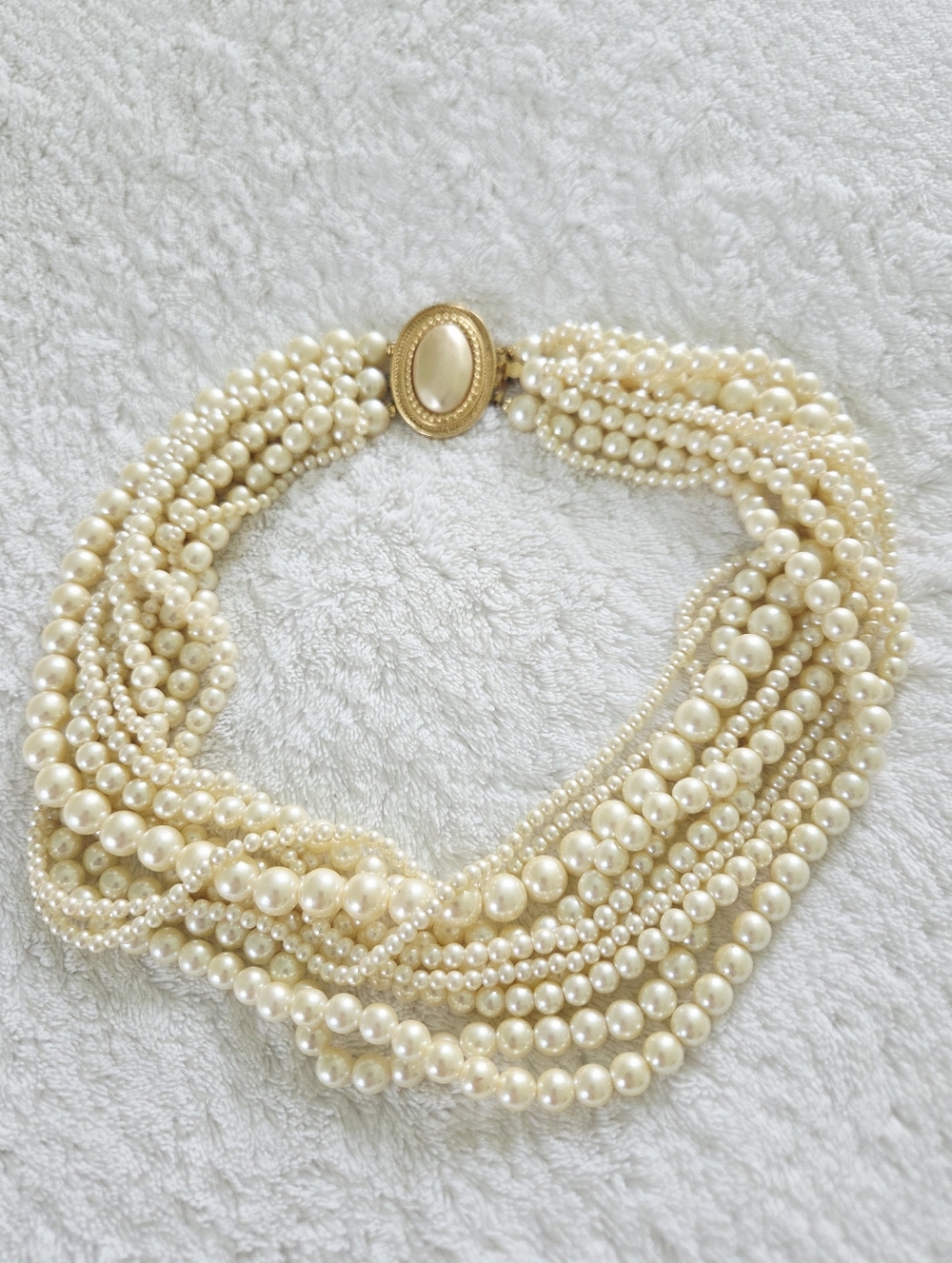 Vintage Carolee ✨️ Multi-Strand Ivory Pearl Statement Necklace with Gold Clasp